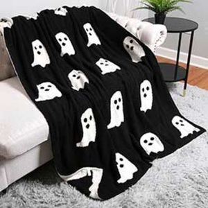Ghost blanket black and white